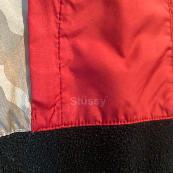 Vintage Stussy US M Black Fleece with Red & Brown camo - Picture 5 of 6